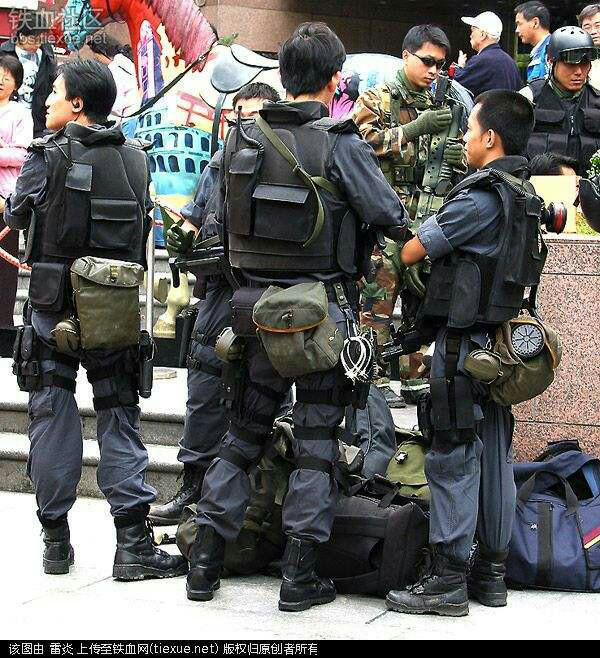 香港特警飞虎队<strong></p>
<p>飞虎</strong>，执行任务时为什么能穿自己衣服？原因很多人猜错！